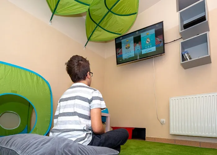 Проживание в семье L&b *